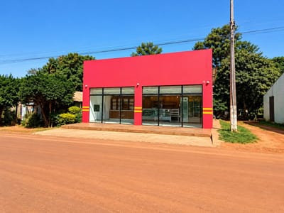 Vendo Salón comercial a estrenar en 3 de Febrero, Caaguazú – 480 m² de terreno