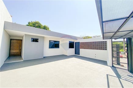 VENDO CHALET A ESTRENAR EN VILLA ELISA