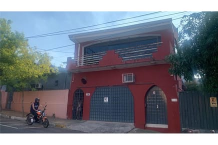 Casa-Venta-Emiliano Oleary / ygatymi, La Encarnación, Asunción