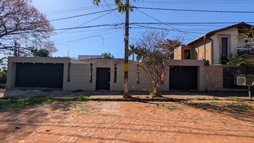 ALQUILER DE CASA RESIDENCIAL EN BARRIO KENNEDY LAMBARE