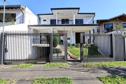 VENDO LUJOSA CASA EN FERNANDO DE LA MORA ✨