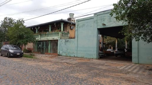 VENDO TERRENO DE 1257 mts2, A una cuadra de AV. PRIMER PRESIDENTE, Bo. MBURUCUYÁ