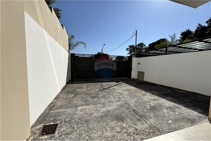 Oficina - Alquiler - Barrio Jara, Paraguay