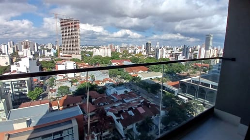 MONOAMBIENTE DE LUJO EN ALQUILER EQUIPETROL