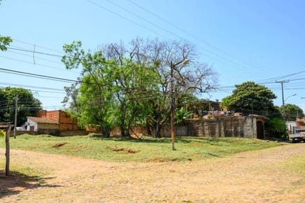 ERRENO EN ZONA  ALTA - CAACUPE