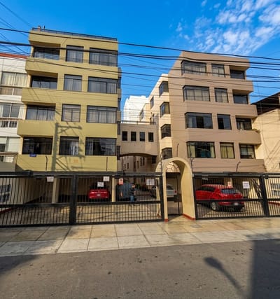 Venta de Departamento 3 Dormitorios (62 m²) + Azotea Privada (43 m²) en Pueblo L