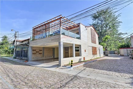 Impecable y Moderno Dúplex en Lambaré