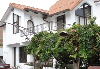 Casa colonial en venta sin intermediarios, papeles a día
