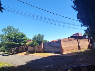 En venta casa en Luque - Tercer Barrio