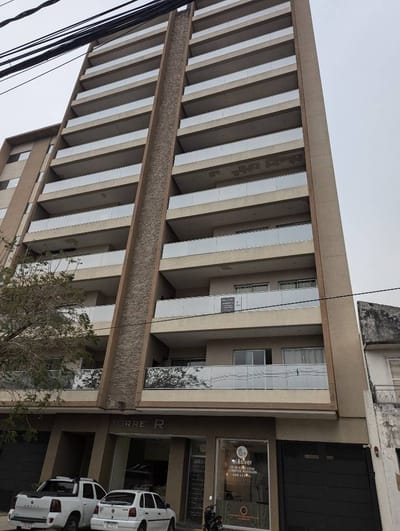 VENDO DEPARTAMENTOS DE 2 DORMITORIOS EN EL EDIFICIO COMPLEJO TRIBUNALES