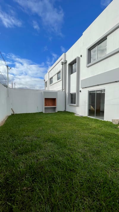 VENDO DUPLEX EN MARIANO ROQUE ALONSO 