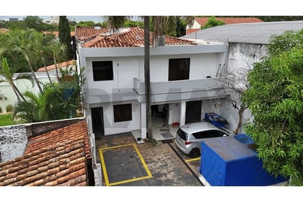 VENDO OFICINA CORPORATIVA EN LOS LAURELES