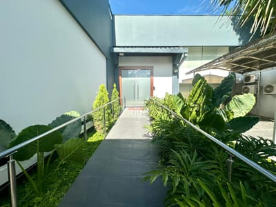 CASA PARA OFICINA EN ALQUILER EN AVENIDA VELARDE