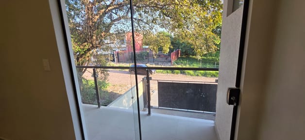 Vendo Duplex a estrenar en Altos del Golf - Lambaré 
