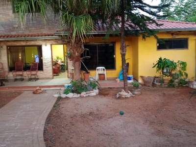 VENDO CASA AMPLIA EN ZONA ALTA DE LIMPIO