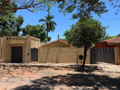 VENDO PROPIEDAD EN BARRIO JARA EN LA CIUDAD DE ASUNCION
