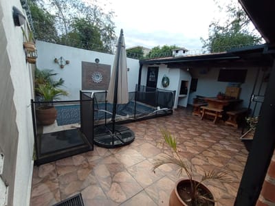 CASA CON PISCINA AMOBLADO