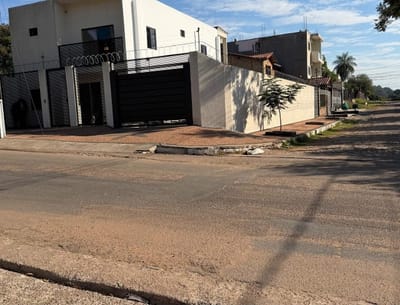 CASA EN LAMBARÉ - VENTA