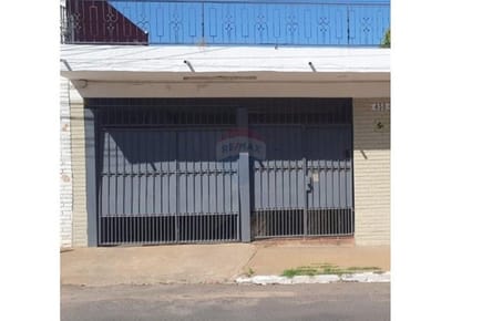 VENDO CASA DETRAS MUNICIPALIDAD DE FDO. DE LA MORA