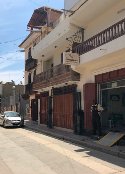 Venta de Casa en Zona Comercial y Segura. Catacaos-Piura
