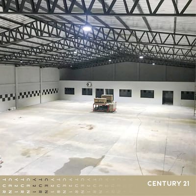 AMPLIO GALPON EN VENTA EN ZONA NORTE