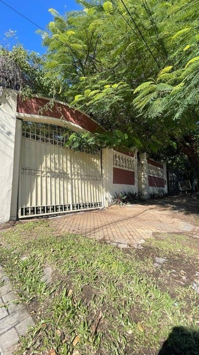 VENDO PROPIEDAD | BARRIO SANTÍSIMA TRINIDAD