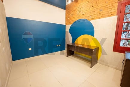 Oficina - Alquiler - Las Mercedes, Paraguay
