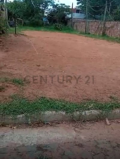 VENDO AMPLIO TERRENO EN SAN LORENZO