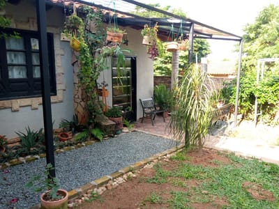 VENDO CASA EN ESQUINA