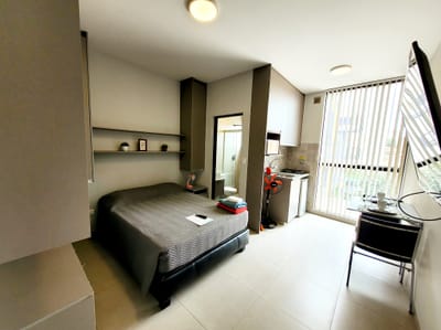Monoambientes En Zona Residencial