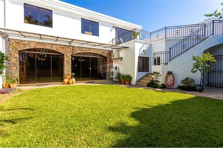 Casa en Venta en el Prestigioso Barrio Carmelitas