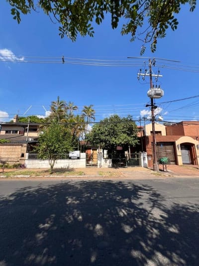 En venta casa sobre la calle Zubizarreta, barrio Mburukuja