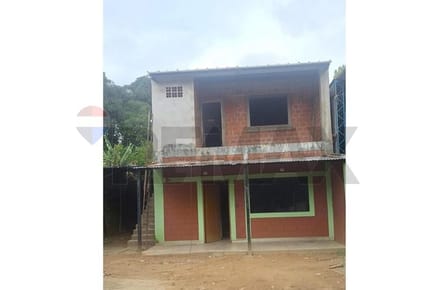 ALQUILO CASA CON DPTO INDEPENDIENTE