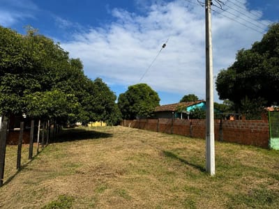 VENDO TERRENO EN BARRIO CAÑADA GARAY