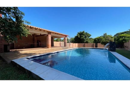 Casa de campo - Venta - Yaguarón, Paraguay