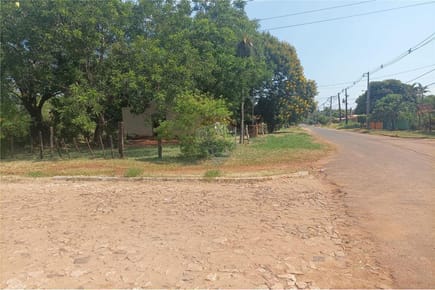 VENDO TERRENO CON CASA EN LUQUE MAKA'I