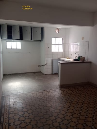 Casa De Altos A Reparar Bajo De Precio
