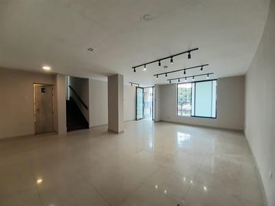 ALQUILO 1er PISO DE CASA – USO COMERCIAL / OFICINAS / VIVIENDA – JESÚS MARÍA