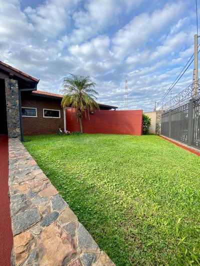 CASA EN FERNANDO DE LA MORA ZONA NORTE 
