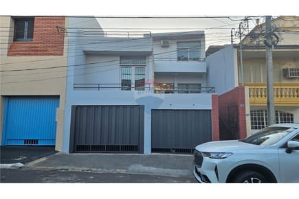 en venta amplia propiedad en el centro 
