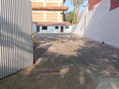 ALQUILO TERRENO CON OFICINAS EN  RECOLETA!!!