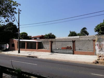 EN ALQUILER LOCAL COMERCIAL AVDA. MADAME LYNCH, ASUNCIÓN