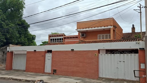 RECOLETA, EN VENTA CASA DE 3 DORMITORIOS EN EXCELENTE UBICACIÓN. 