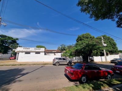 Terreno con casa a demoler