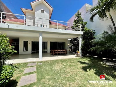 CASA EN VENTA DE 6 HABITACIONES ZONA NORTE EN CONDOMINIO BARRIO NORTE