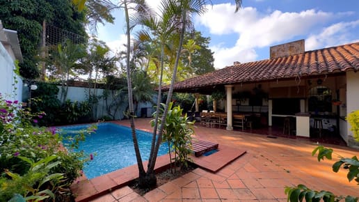 Vendo casa en Lambaré.