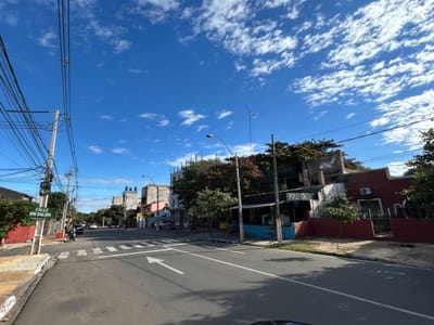 VENDO PROPIEDAD SOBRE AVDA COLON