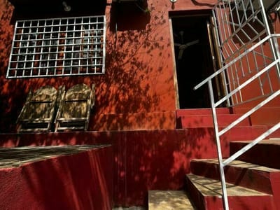 VENDO CASA EN SAJONIA A PASOS DEL CENTRO DE ASUNCION