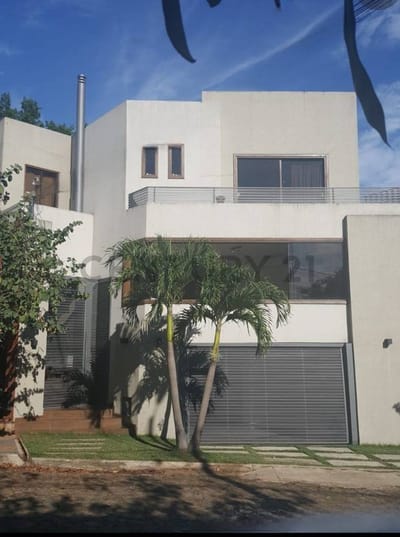 ALQUILO HERMOSA RESIDENCIA AMOBLADA EN BARRIO YCUA SATI