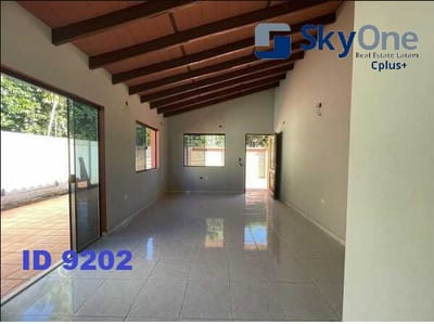 Vendo casa a Estrenar, zona Luque Bo. San Rafael